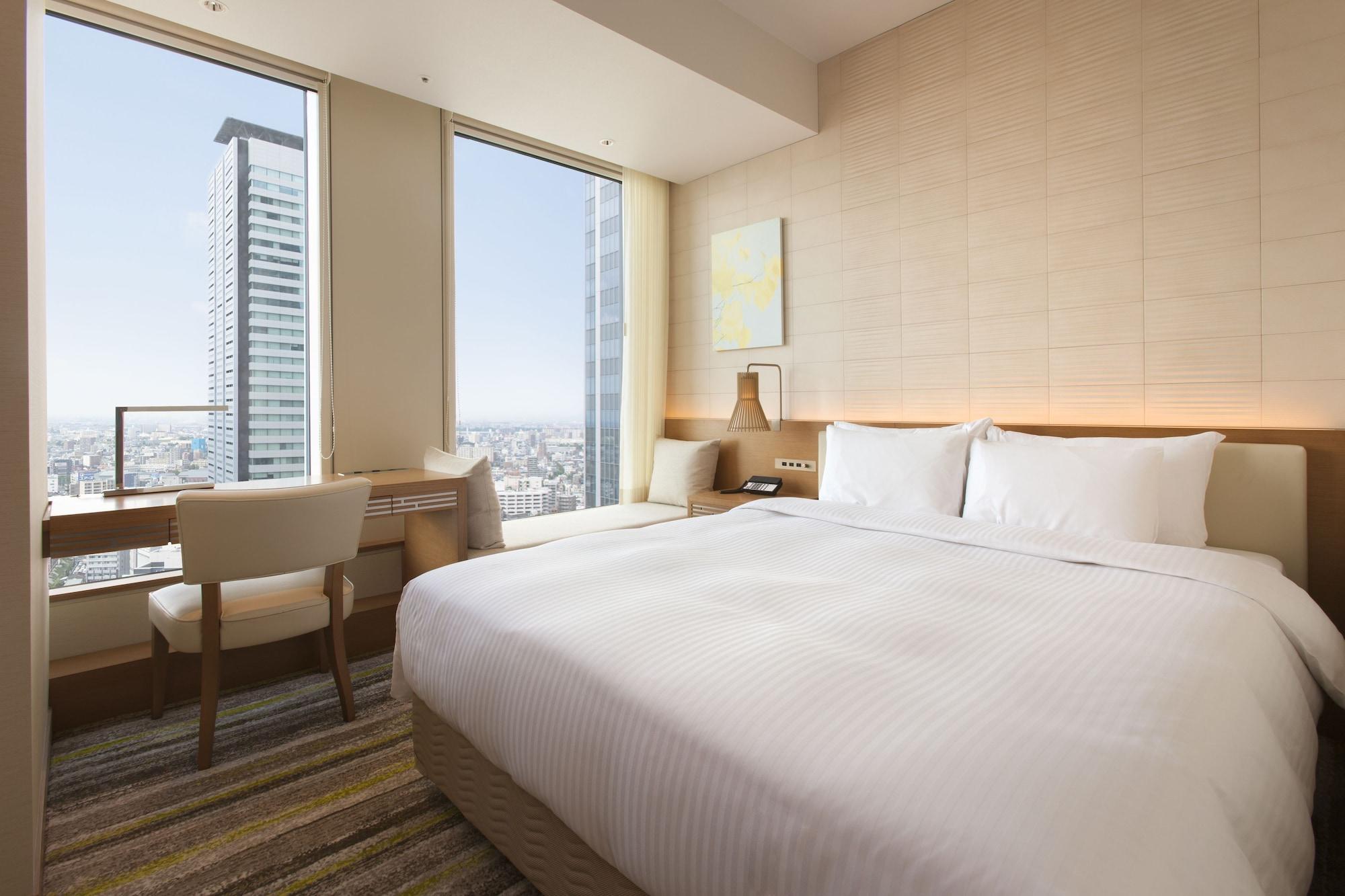 Hotel Jr Gate Tower 4*