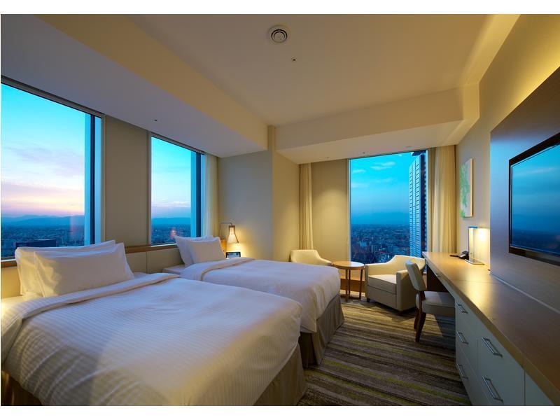 Hotel Jr Gate Tower